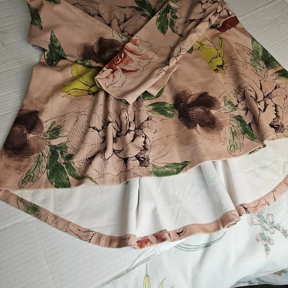 Melissa McCarthy Women Charming Floral Top Size XL - Picture 4 of 11